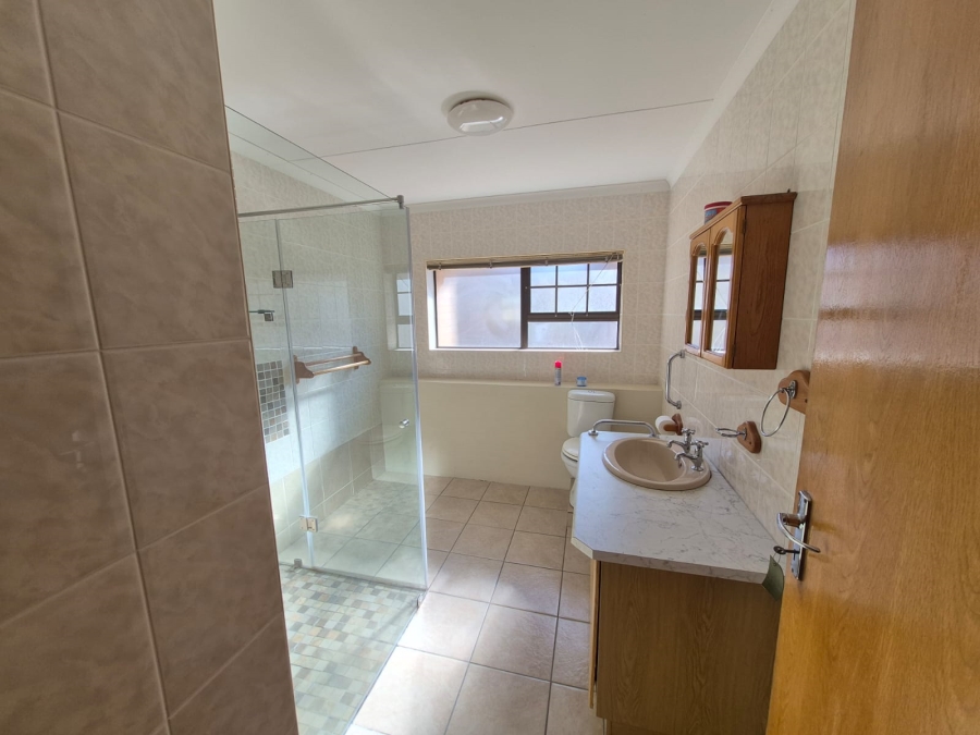 4 Bedroom Property for Sale in Dana Bay Western Cape